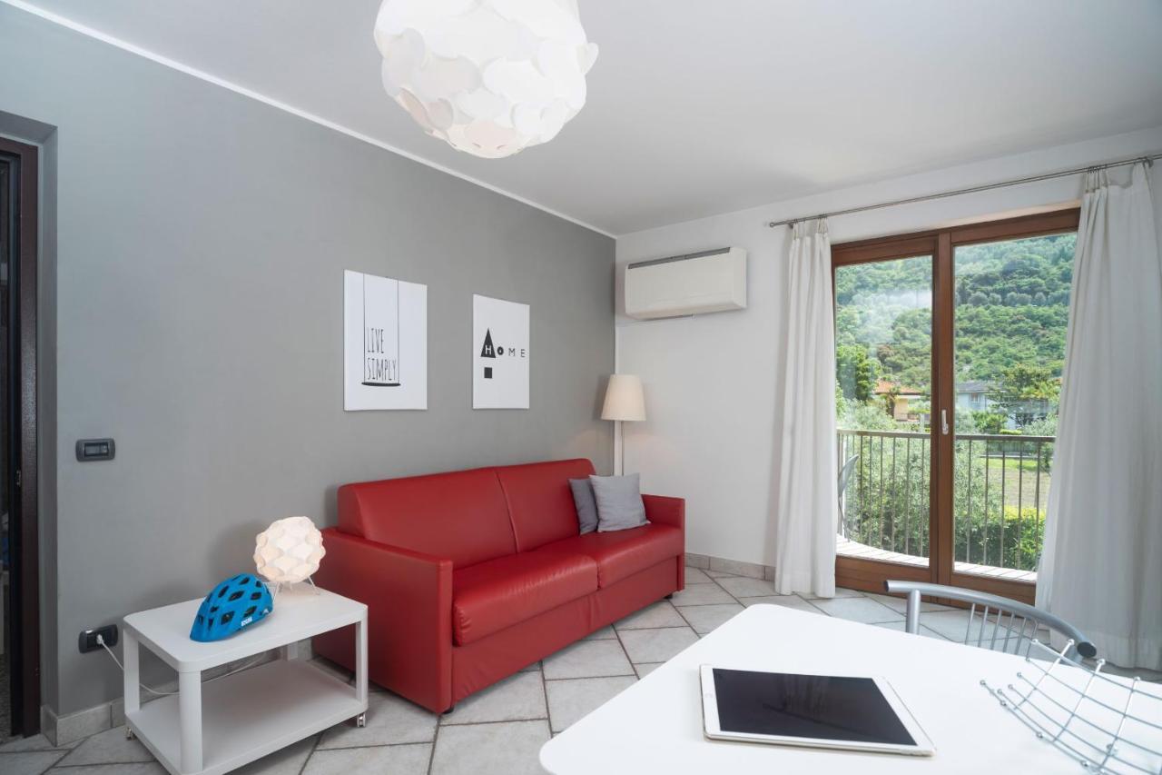 Casa Carla Aparthotel Torbole Sul Garda ภายนอก รูปภาพ