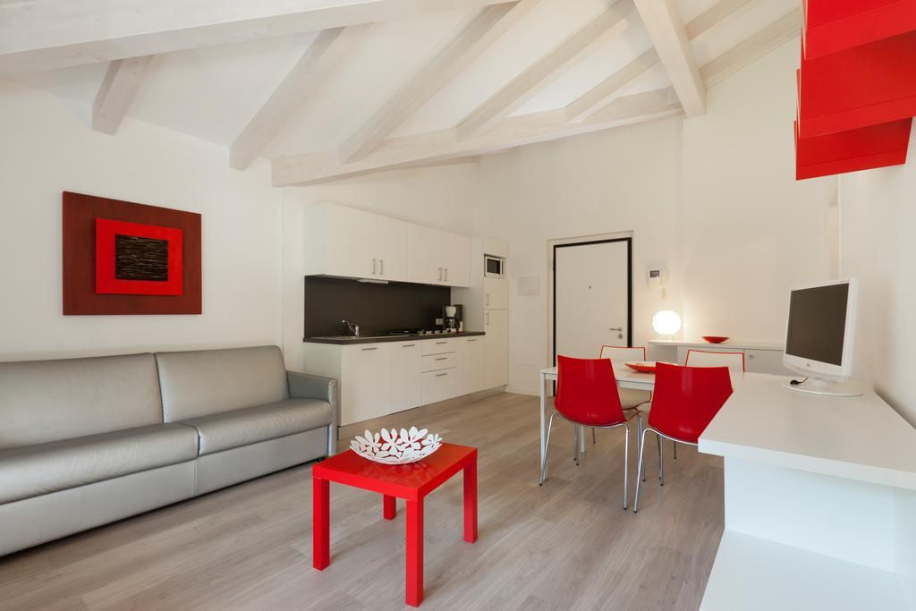 Casa Carla Aparthotel Torbole Sul Garda ภายนอก รูปภาพ