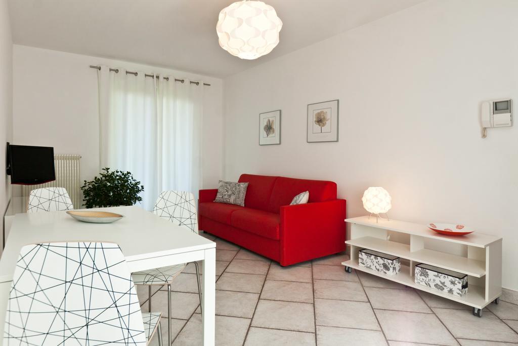 Casa Carla Aparthotel Torbole Sul Garda ภายนอก รูปภาพ