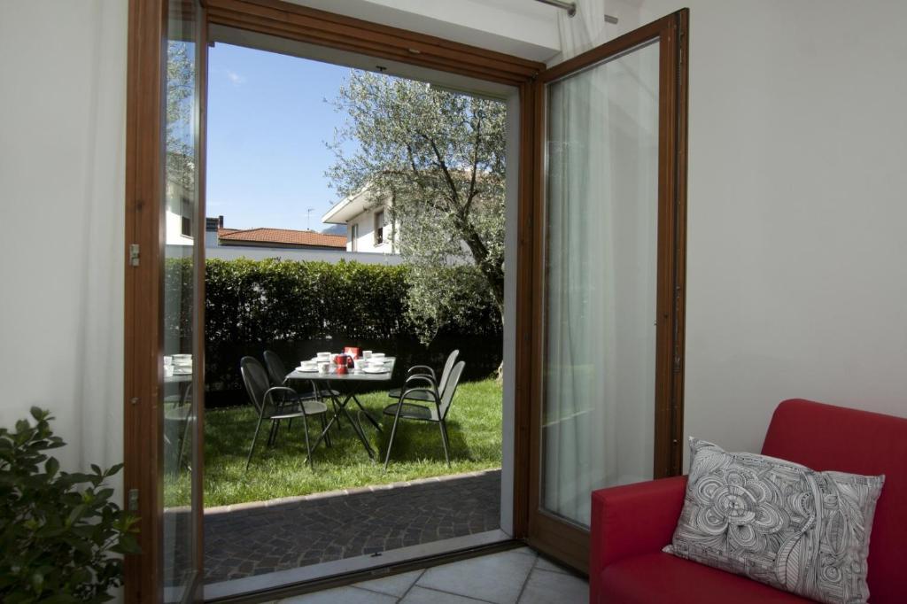 Casa Carla Aparthotel Torbole Sul Garda ภายนอก รูปภาพ